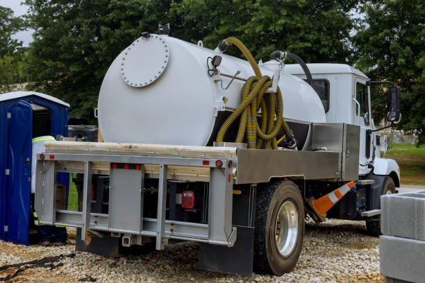 Portable Toilet Options We Offer in Port Reading, NJ